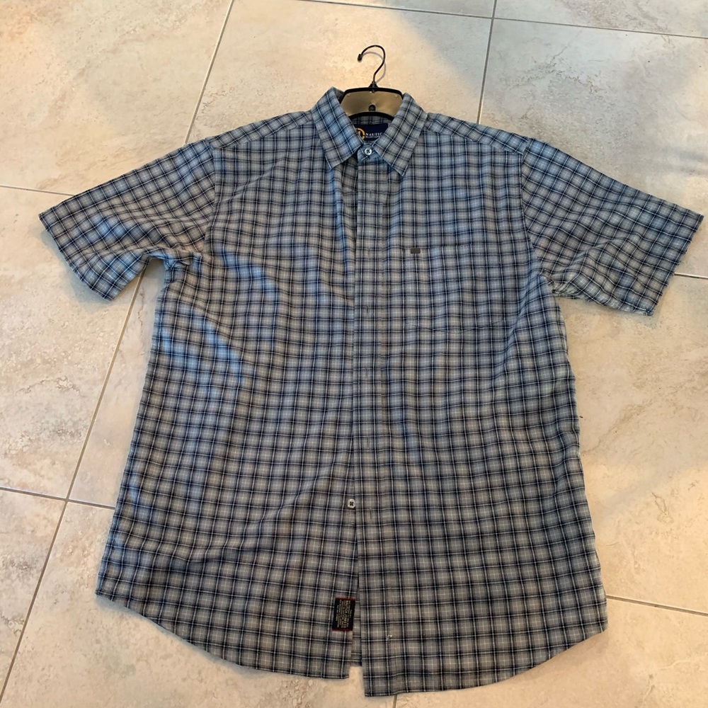 NWOT NAUTICA JEANS short sleeve plaid shirt size M